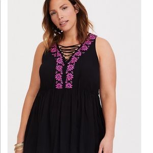 ❌SOLD❌ BLACK & PINK EMBROIDERED CHALLIS TANK